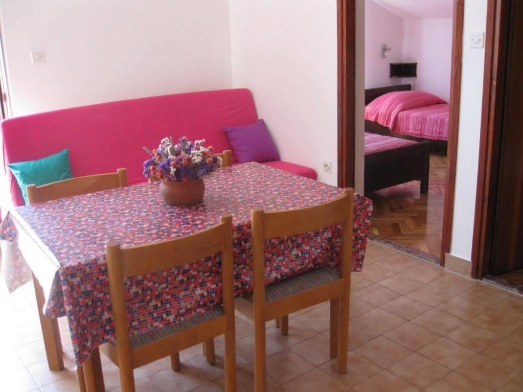 Apartments Martina Primošten Esterno foto