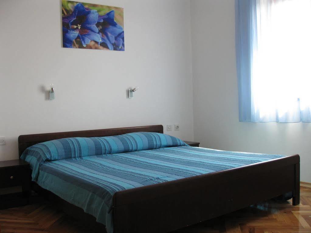 Apartments Martina Primošten Esterno foto